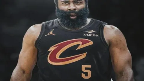 欧洲杯金牌教头出任灰熊临时主帅，获双料大奖殊荣！